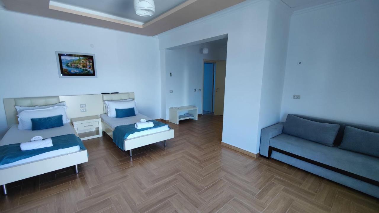 B&g * Sarandë